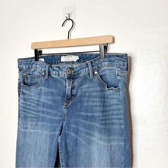 Torrid Women’s Mid Rise Straight Leg Jeans Plus Size 18 - Picture 3 of 9